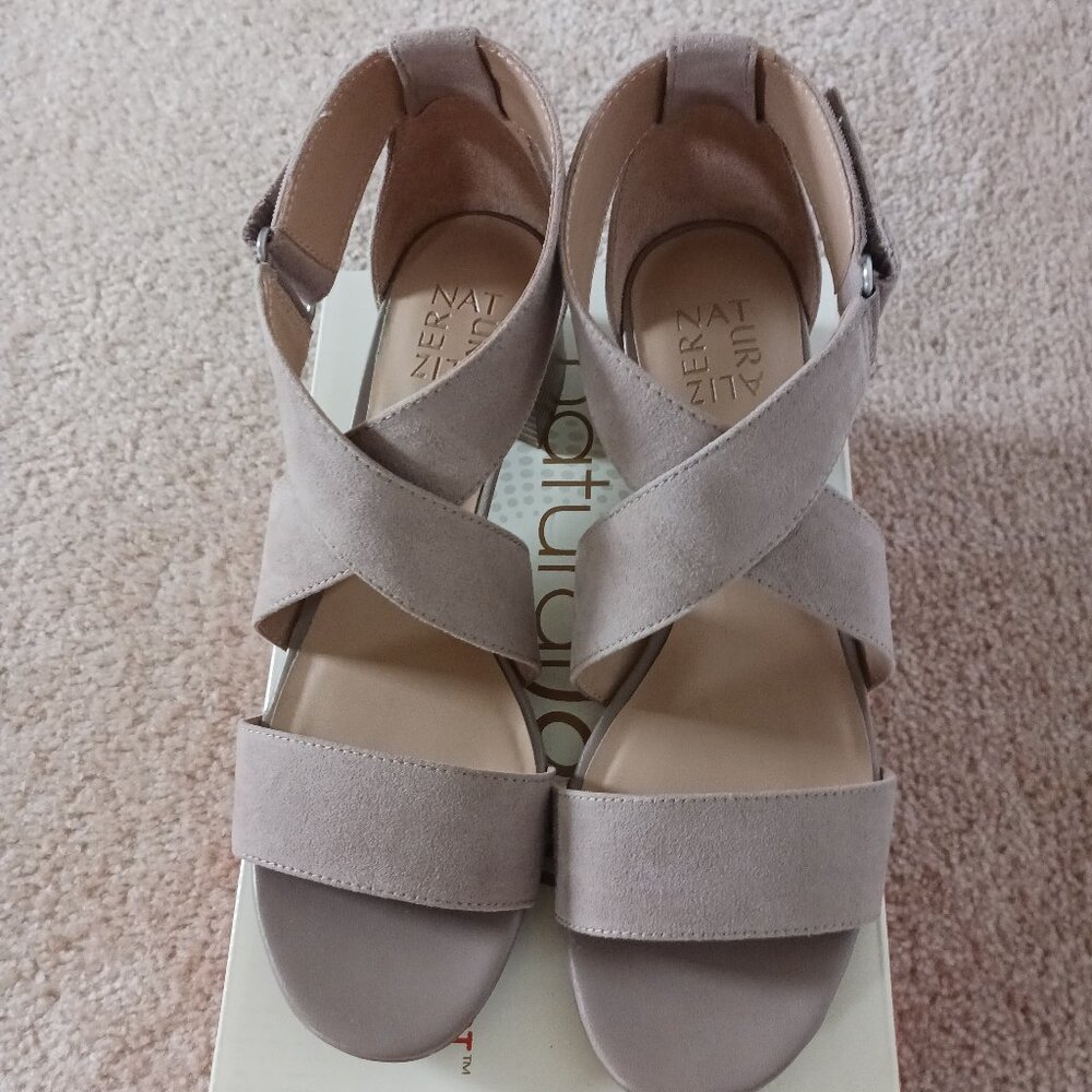 Naturalizer sandals